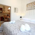Zarok Guest house